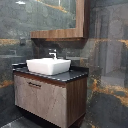Sleeps 8, Duplex With Shared Pool - Awz 240 * بيليك